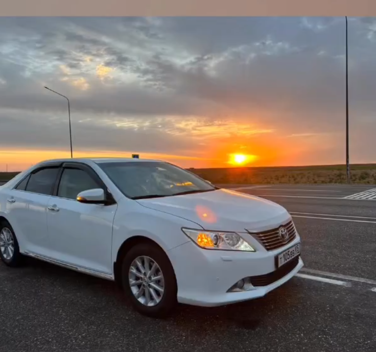 Toyota Camry VII
